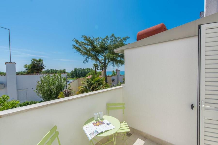 Holiday Home M&M Novigrad Istria エクステリア 写真